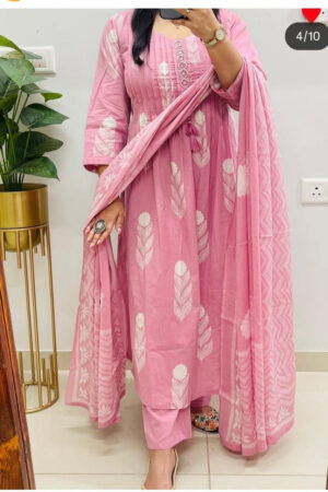 Women's Hand work &  Cotton kurta & pant with malmal dupatta set
