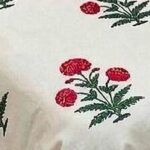 Premium Hand Look King Size Bedsheet with 2 Reversible Pillow Cover - Pattern 79